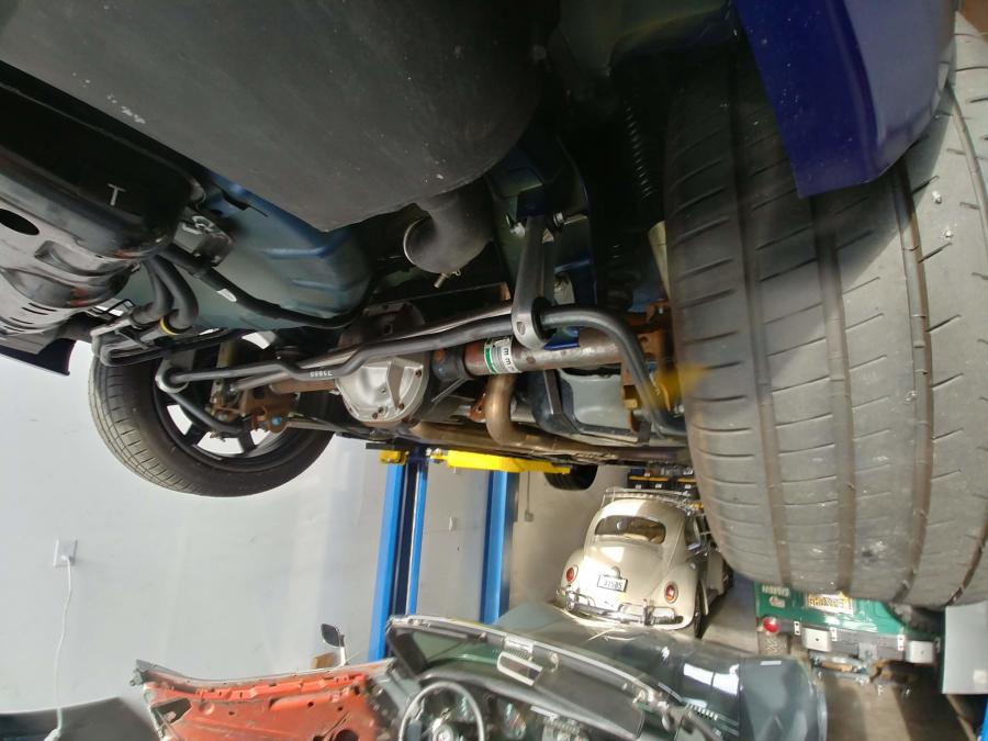 Днище и подвеска Ford Mustang GT Supercharged by H&R 2005 года  (фото 27 из 32)